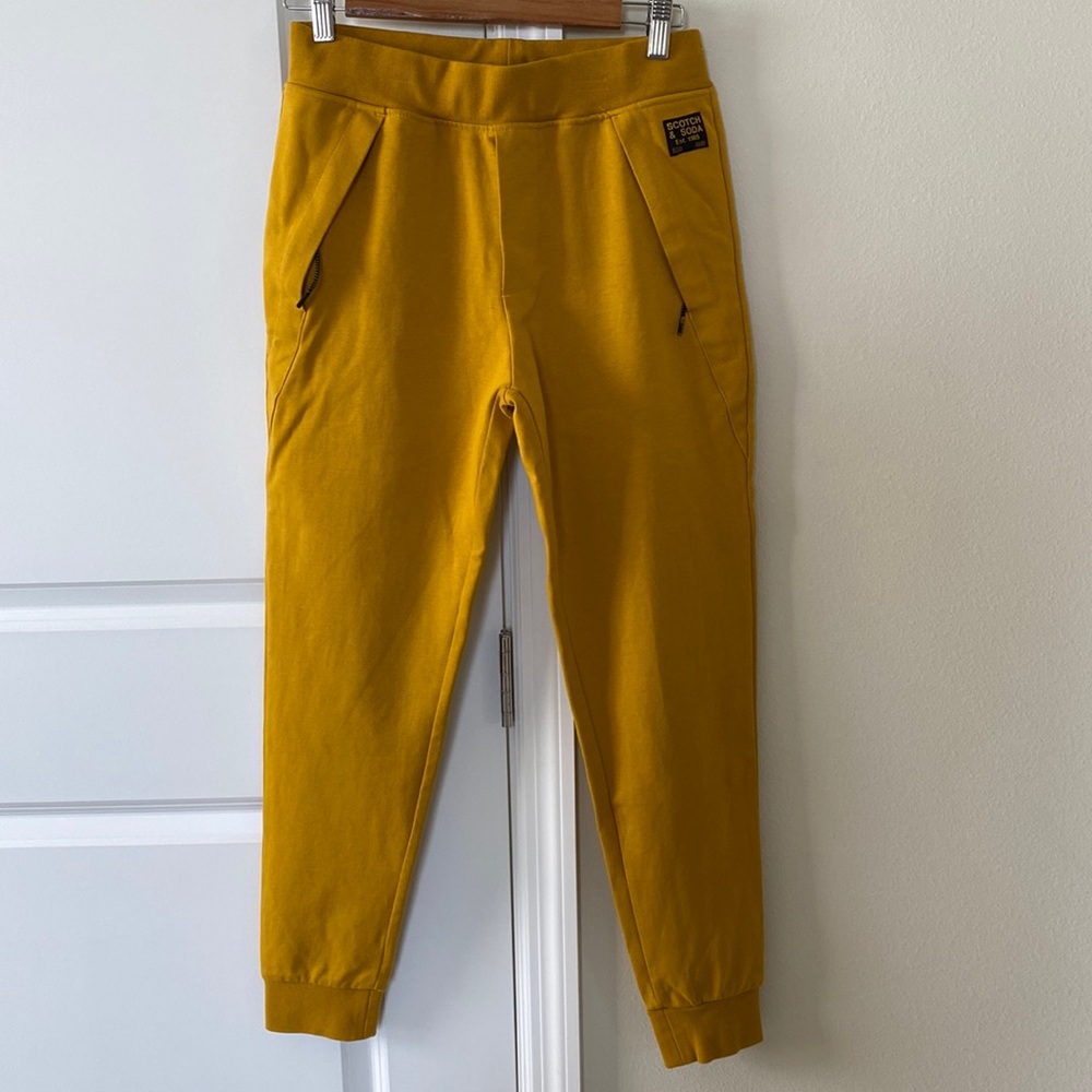Joggers in very good condition